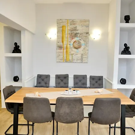 Exquisite 4-Bedroom Prestige Apartment Rhodes City Exterior photo