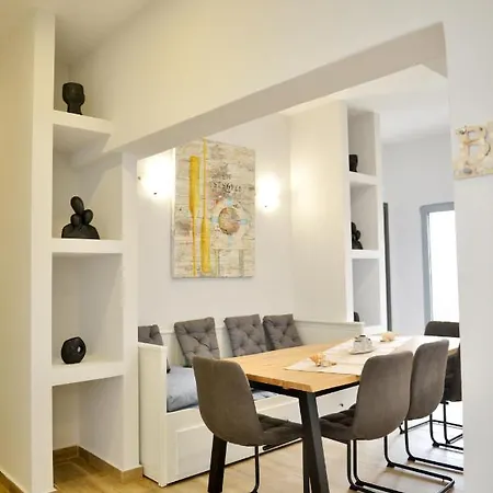 Exquisite 4-Bedroom Prestige Apartment Rhodes City Exterior photo