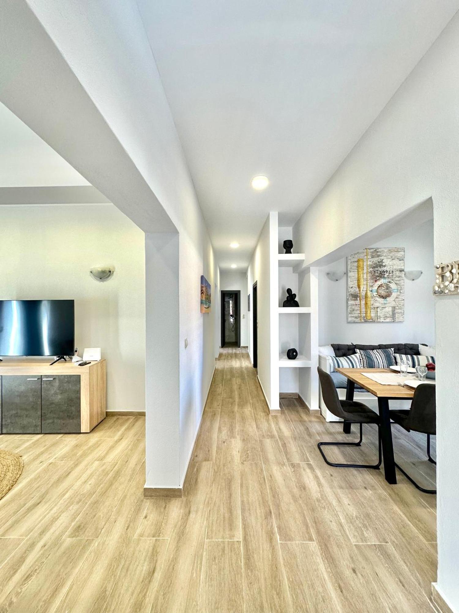 Apartment Exquisite 4-bedroom Prestige Rhodes City